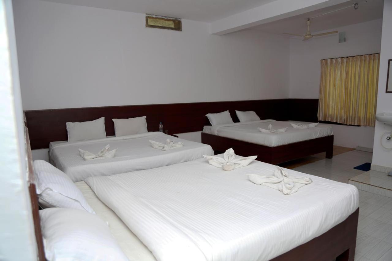 La Flora Beverly Hill Resort Madikeri Ngoại thất bức ảnh